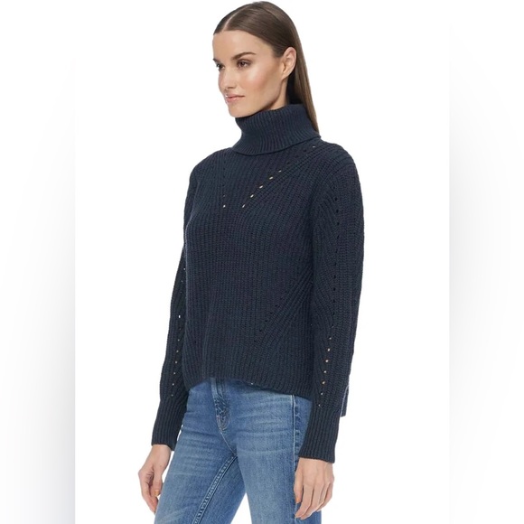 360 Cashmere Nikole sweater sz XS - Picture 1 of 2